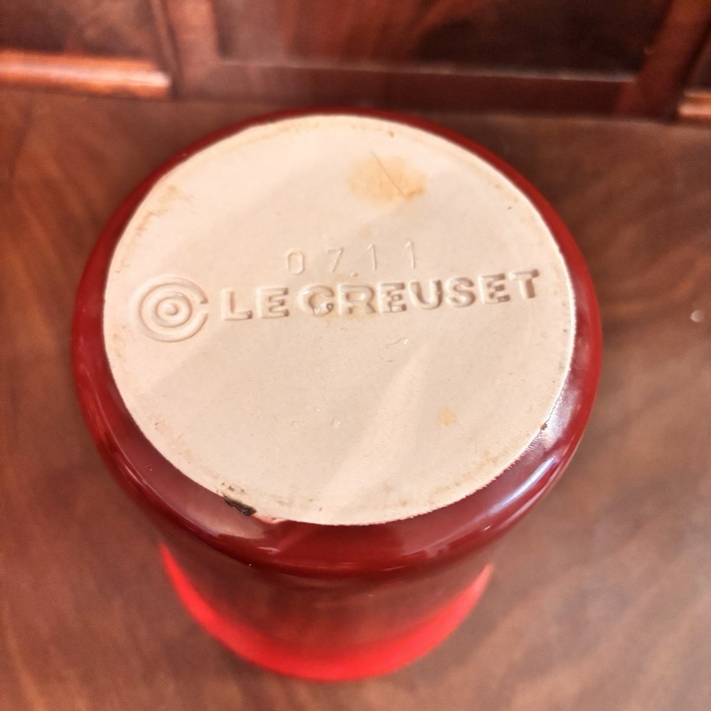 Le Creuset Red Stoneware Utensil Crock Holder 6" Kitchen Counter Canister - Picture 6 of 8